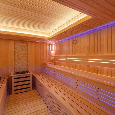 Montenegro Lodge Kavač Extérieur photo A modern Finnish sauna